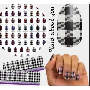Color Street plaid about you FDL039 black and white 100% real nail polish strips